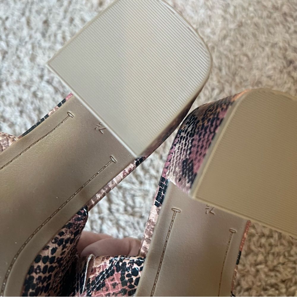 Old navy snake print slides womens size 7.5 NWOT - Picture 5 of 6